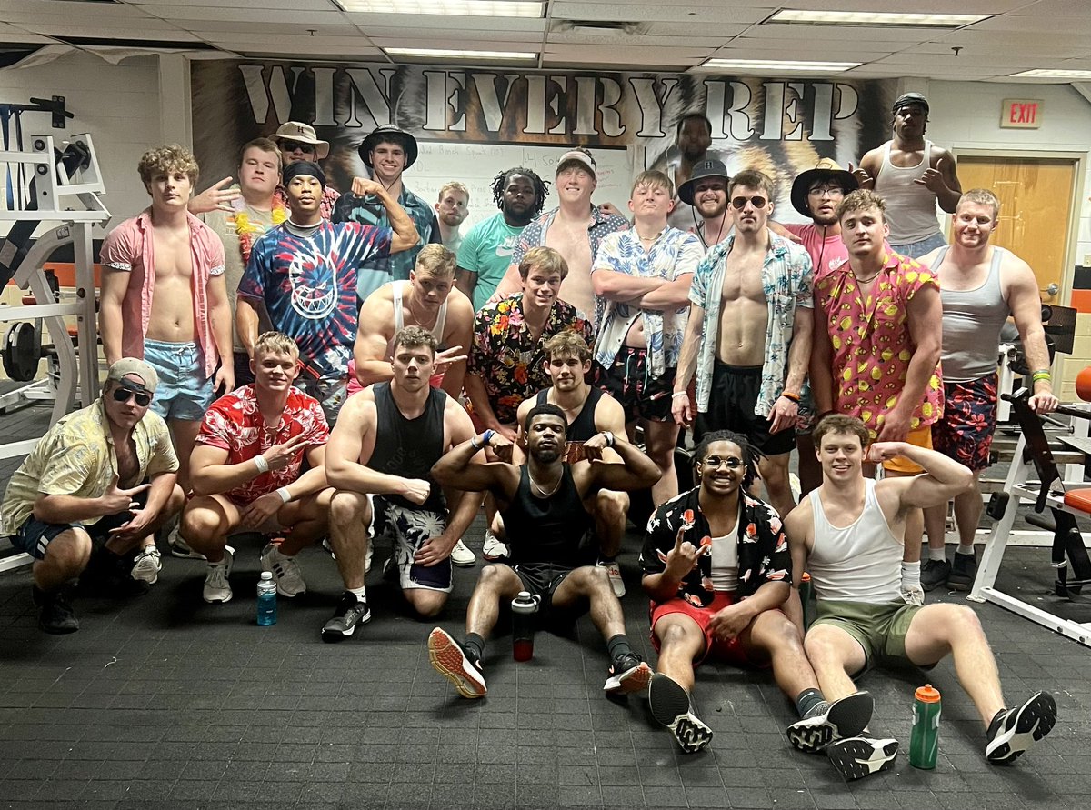 Gtown_Football's tweet image. 🏖️ 🏝️ 2023 BEACH DAY!! 🏝️ 🏖️ 

#TigerPride 🐅  |  #TheProwl