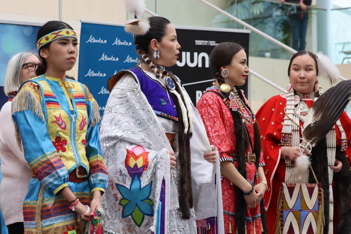 cfweradio's tweet photo. #Junos official kick off at #Yeg city Hall https://t.co/4ullCMgRVu