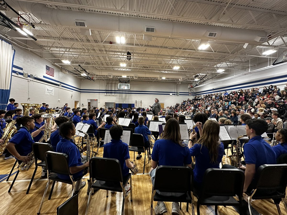 Perry Middle School tweet media