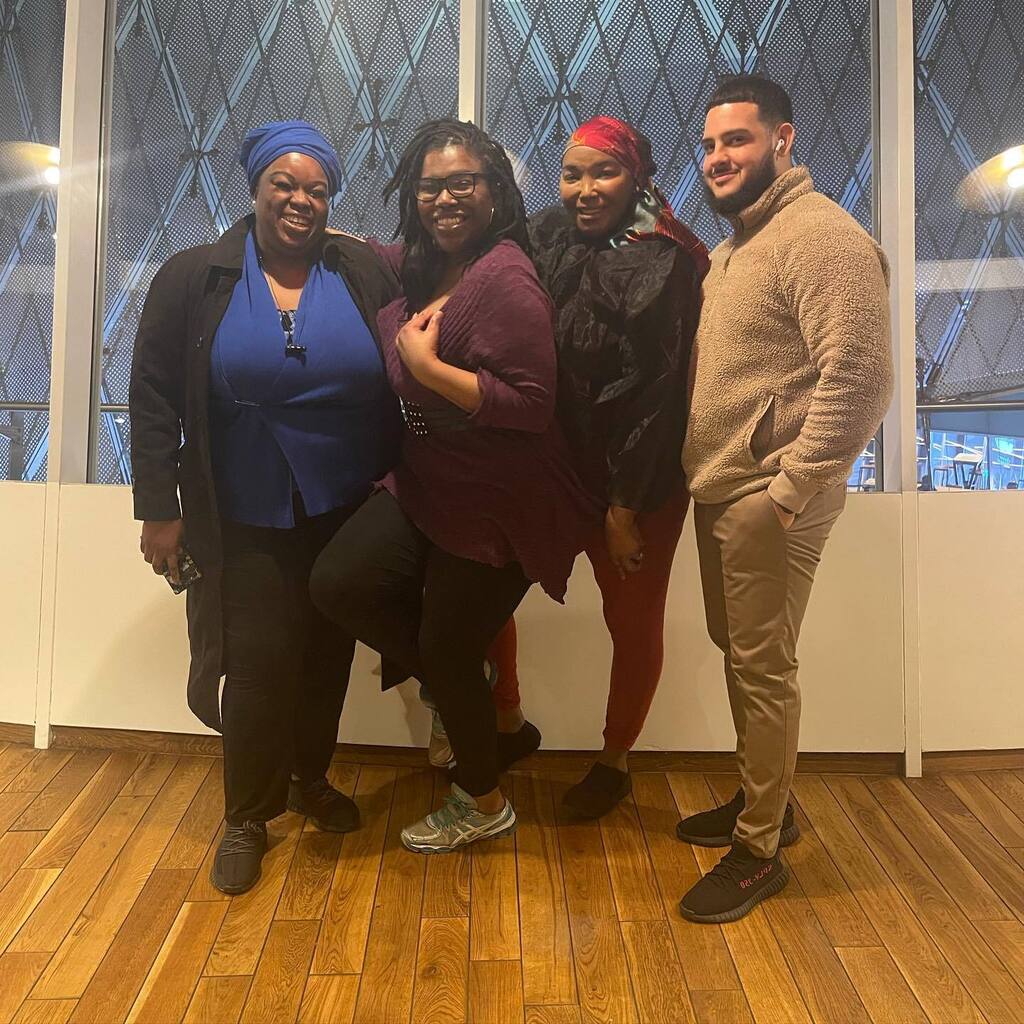 NYTAG’s monthly community advisory board meeting was a success! Thank you to everyone who showed up to support! 

If you are interested in joining our next session, please contact:

Melissa Valencia
Community Engagement Coordinator 
mvalencia@nytag.org

#transisbeautiful #vi…