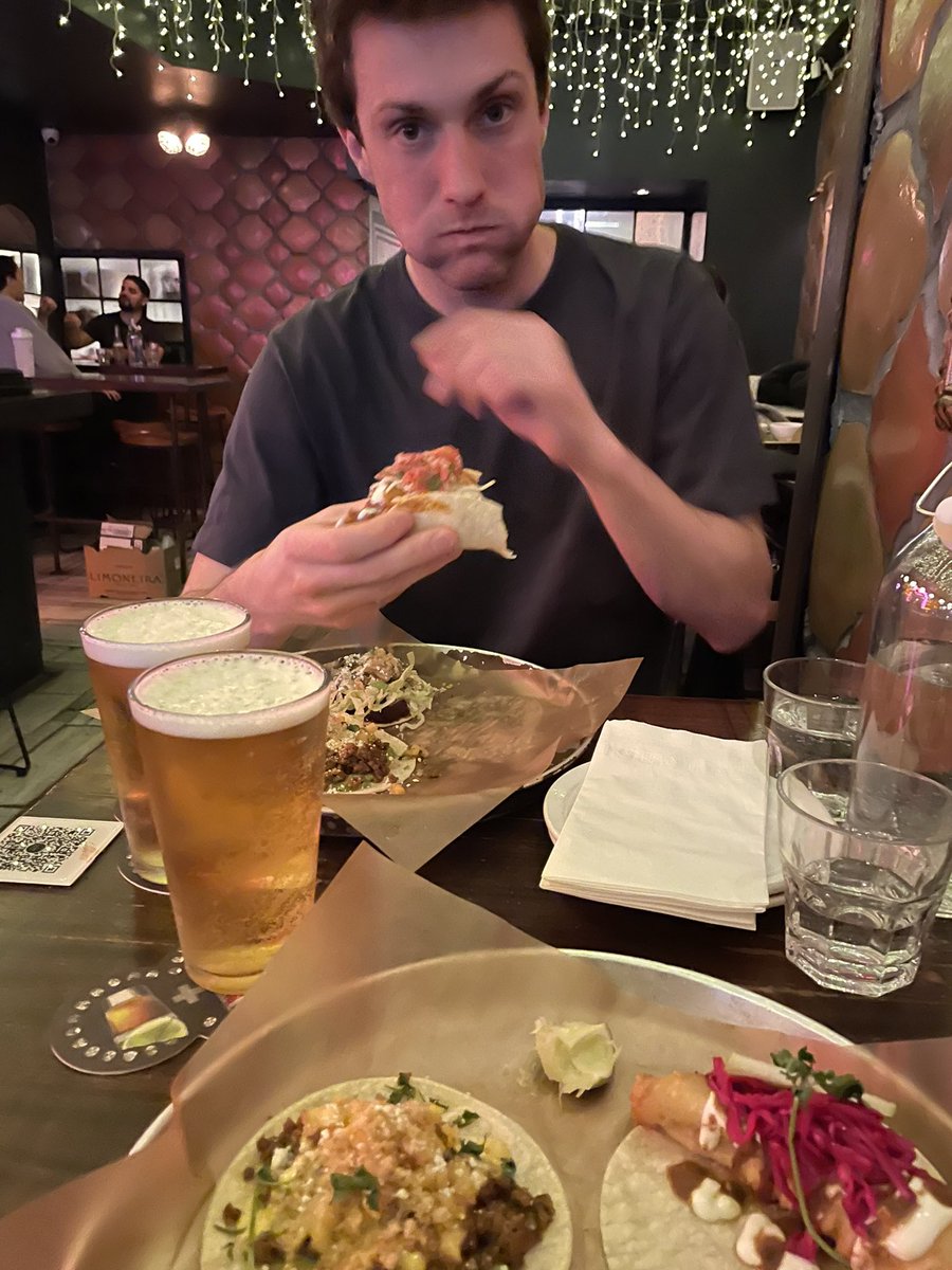 Pumped to see the one and only @BrendonHoward tonight on my way through Toronto. Thanks for pickup, the tacos, and the walk to the airport. Next stop Canadian nordic ski nationals in TBay!