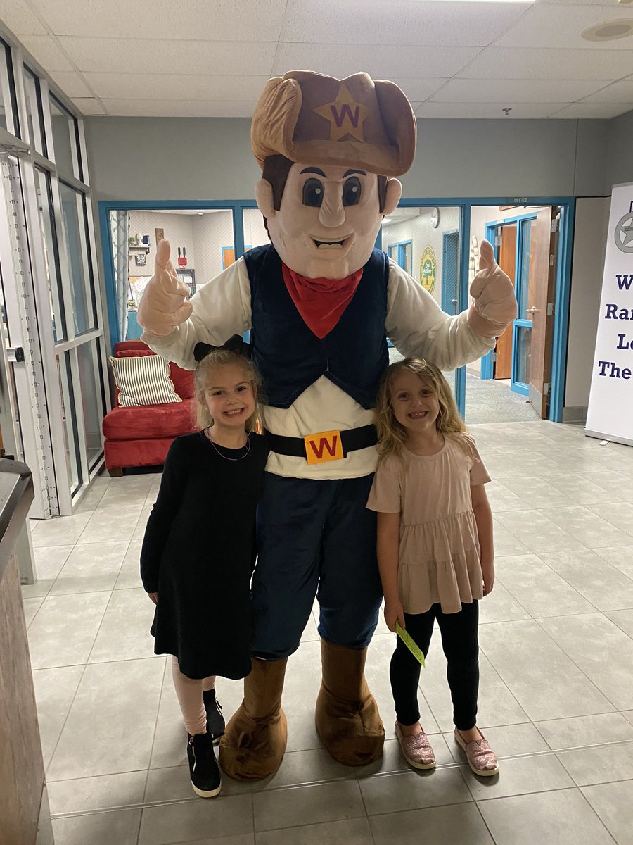 VERY excited for a photo opp with THE Willie/Wheelice/Wilson Ranger tonight at Open House <a href="/gowilsonrangers/">Wilson Elementary</a> <a href="/HiltonCooper/">𝙲𝚘𝚘𝚙𝚎𝚛 𝙷𝚒𝚕𝚝𝚘𝚗</a>
