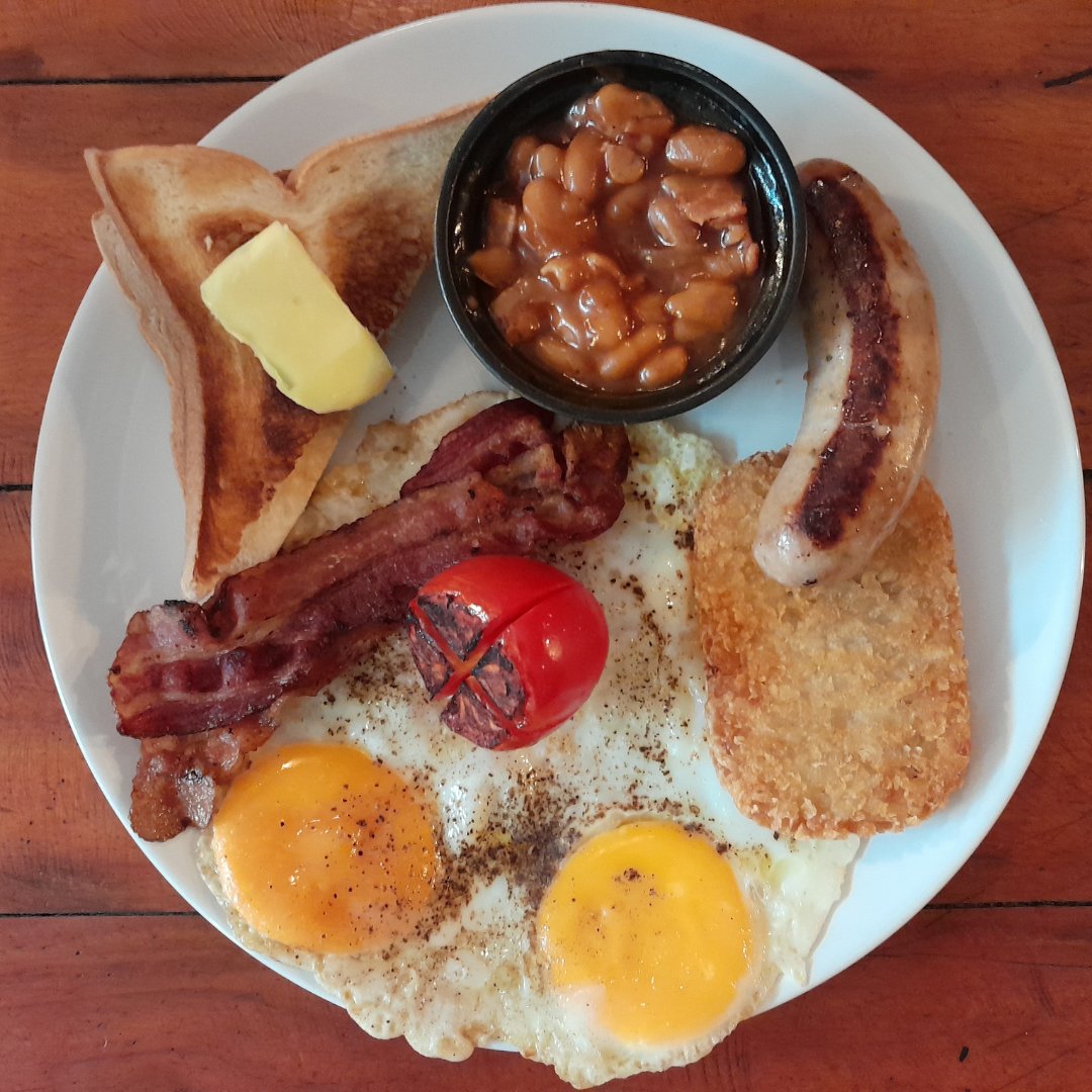 fattysdinerbkk's tweet photo. 🌞𝐁𝐫𝐞𝐚𝐤𝐟𝐚𝐬𝐭 𝐒𝐞𝐭 𝐔𝐧𝐭𝐢𝐥 𝟒:𝟎𝟎𝐏𝐌 - Includes coffee or tea. Many people don't even know we have breakfast. Best paired with one of our many BLOODY drinks. #bangkok #breakfast #bestbloody #breakfastset https://t.co/vqpo3yE55b