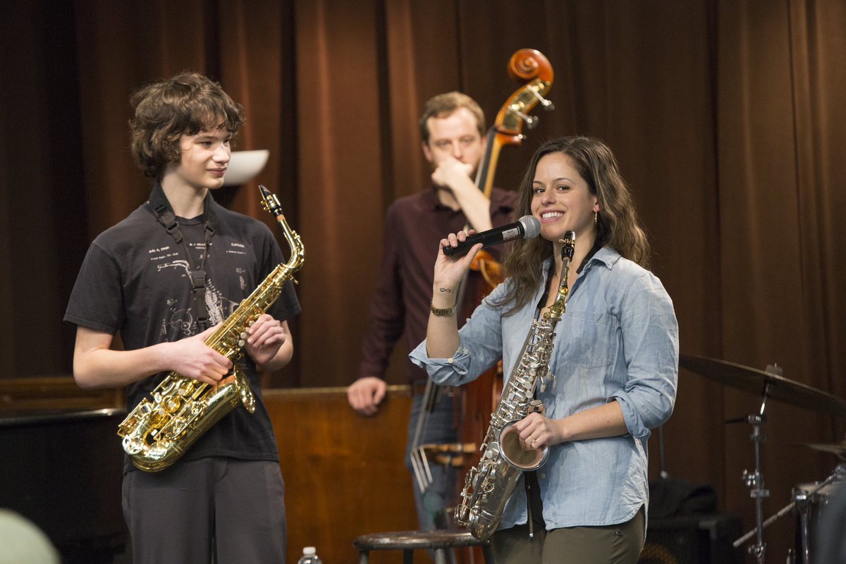 From a recent Masterclass I did with @WalkerWestMusic ✨ Amazing shots courtesy of Benny Moreno 📸 #jazzeducation #walkerwestmusicacademy #masterclass #workshops #Minnesota #womeninjazz #saxophonist #jazzeducator