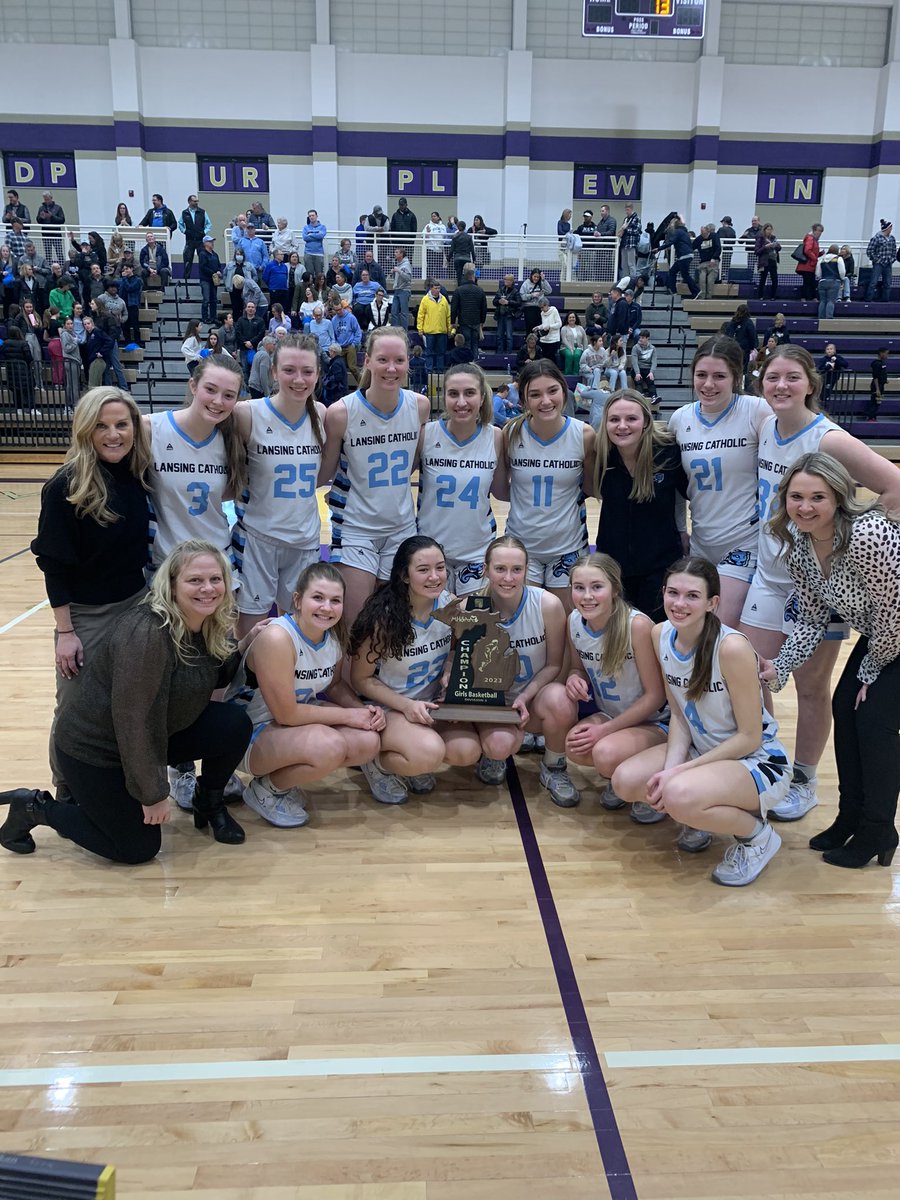 LCHSCougarSports (@lchscougarsport) on Twitter photo FINAL:
<a href="/Cougargirlbball/">Coach Kacee</a> 46
<a href="/ChelseaBulldogs/">Chelsea Athletics</a> 34
This is the girls first Regional Title since 2004‼️
#WoodenMittenSZN FINAL:
<a href="/Cougargirlbball/">Coach Kacee</a> 46
<a href="/ChelseaBulldogs/">Chelsea Athletics</a> 34
This is the girls first Regional Title since 2004‼️
#WoodenMittenSZN