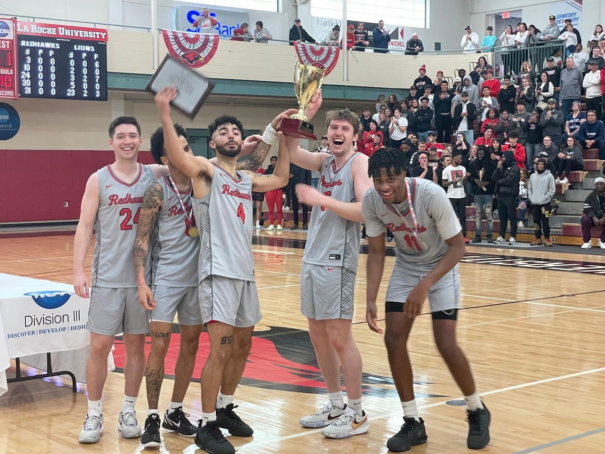 CoachCarLRC's tweet photo. Thank you to my seniors.  Going out Champs!!  Thanks for trusting in me as your head coach and for the countless hours you poured into our program.  I love you guys!!! @DDarrell3 @JPipilo @d_ross4 @6_Loading @elch_2 https://t.co/ndYaJ3Mwkd