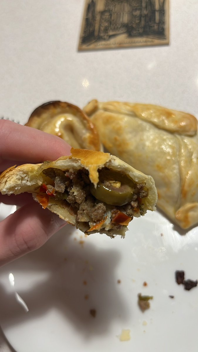 Como le vas a poner ACEITUNA a la empanada hijo de puta asesino