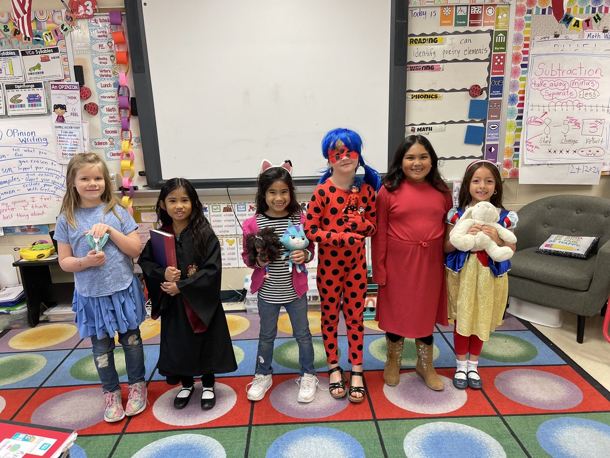 lisa_carrasco1's tweet image. Last week 1st Grade students @NISDMurnin had fun dressing up as their favorite book character! #theloveofreading #growingreaders