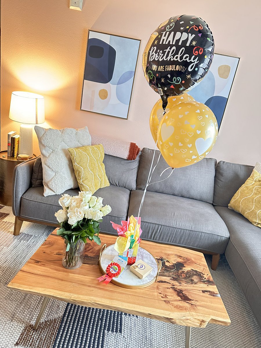canstylez's tweet photo. Don’t post on her much but when I do just want it to be filled with gratitude. Thank you to all that helped celebrate my Birthday 🥳 https://t.co/Ch4rdKrOjd