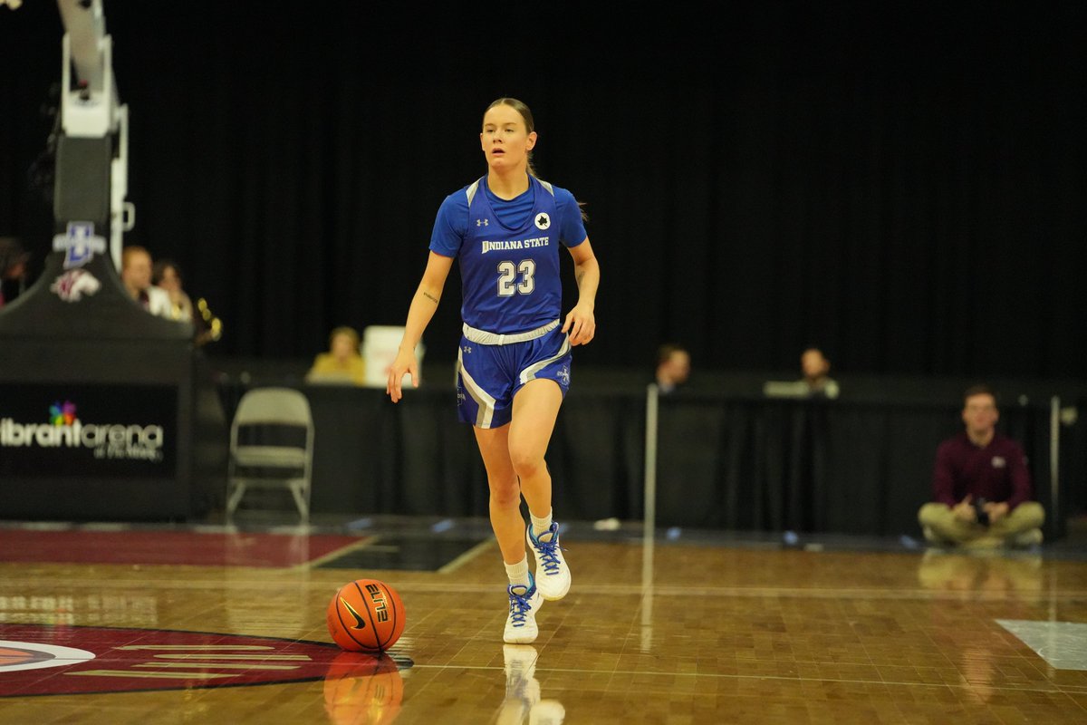 These two leaving it all out there tonight.

<a href="/Babyjordan_51/">dlow.3🥵</a> and <a href="/MckendreeAnna/">Anna Mckendree</a> both over 20 points in the game

#MarchOn | #OneGoalOneFamily