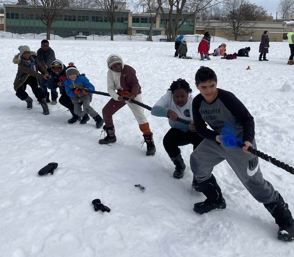WhitingGina's tweet photo. @AssumptionOCSB Ss had a great day working together and having fun outside all day. #ocsbJoy https://t.co/kSkAT20T7O