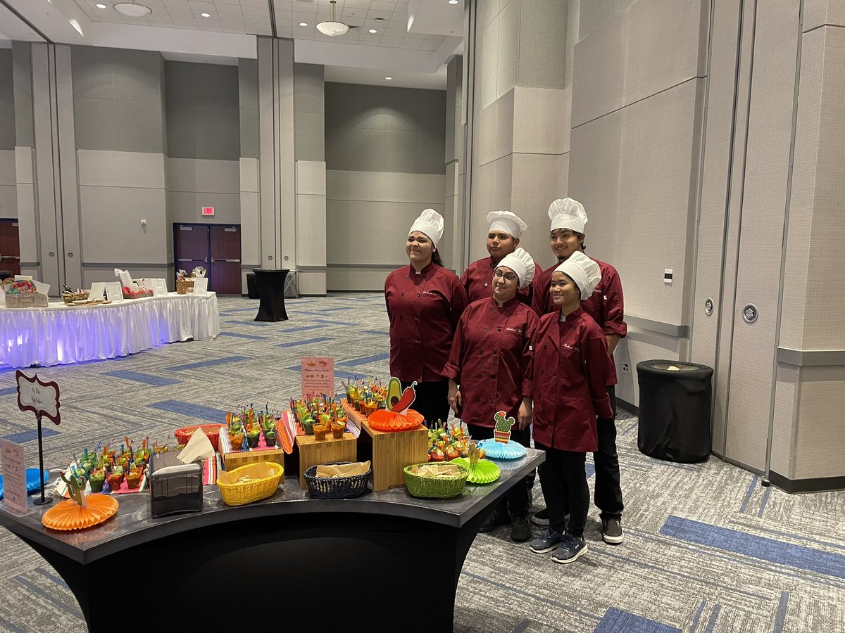 mark.williams@cfisd. tweet media