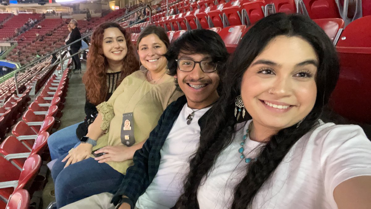 Jaime_BFND's tweet photo. #RODEOHOUSTON #BFND https://t.co/3k4uULwAK7