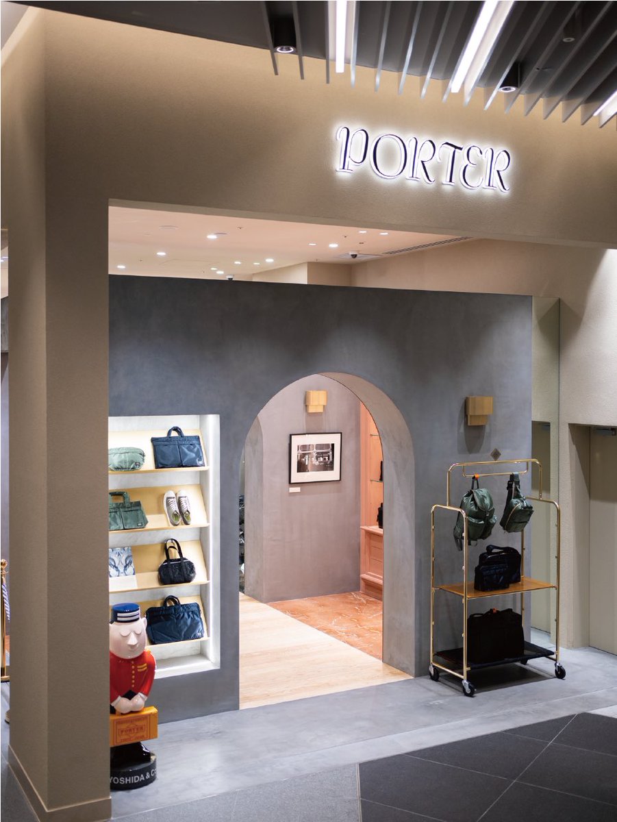 YOSHIDA_PORTER's tweet photo. 【3.10 GRAND OPENING!!】

日本の玄関口である東京駅前に、3店舗目のPORTER flagship store
「PORTER TOKYO」が本日オープンいたします。
 
PORTER TOKYO
住　　所：東京都中央区八重洲2-2-1 東京ミッドタウン八重洲 1F
営業時間：11:00〜21:00

皆様のご来店を心よりお待ちしております！ https://t.co/quPJlD0pMG