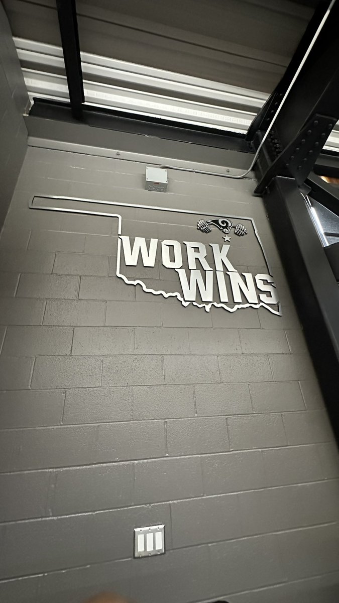 akaCoachD's tweet image. Great to see you today @jcjohnson40 amazing program you got out there #workwins