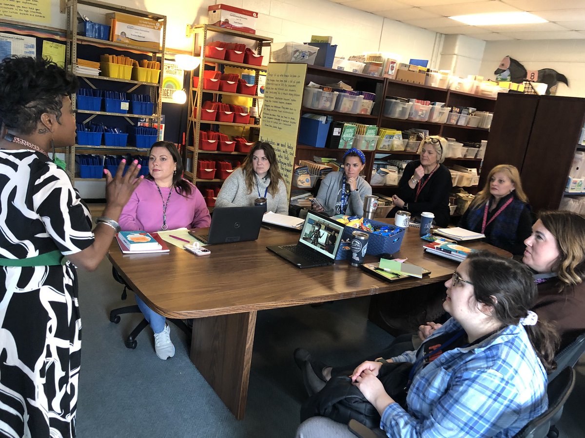 Katie_Wolff_'s tweet photo. Standing room only for 6 back to back sessions of Racial Trauma Module @chenowethes
Thank you @christina4330 @Jen_Dr @JCPS_SEL & Maddie for bringing the passion, rehearsed skits 😅, knowledge, & urgency of this module to our Charger Leaders.
#OneMissionOneVisionOneTeam 💙🐴 https://t.co/R0ZOq6Owxn