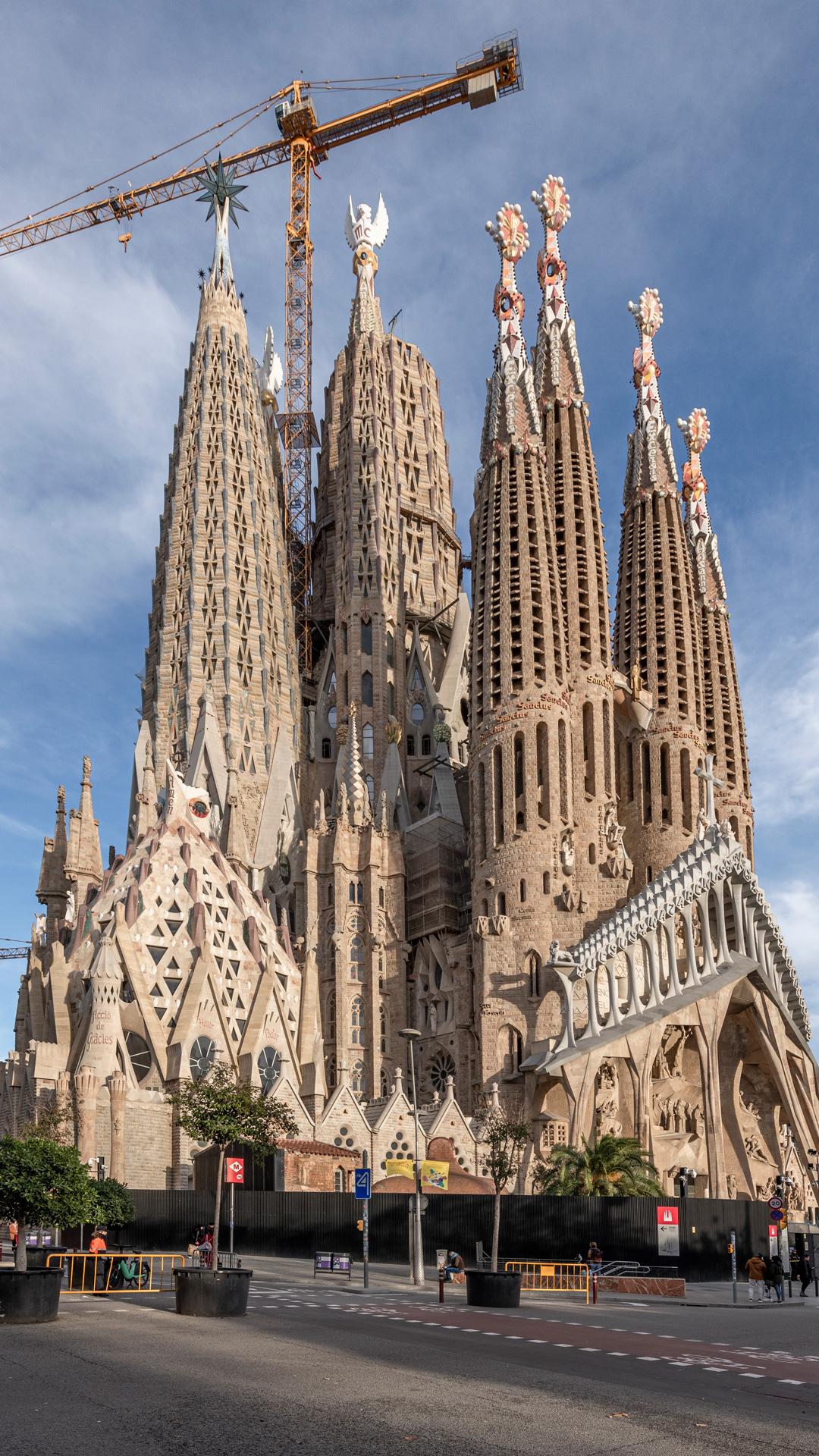 But the story of the Church of St Sava is long and complicated, not wholly unlike the Sagrada Famíli
