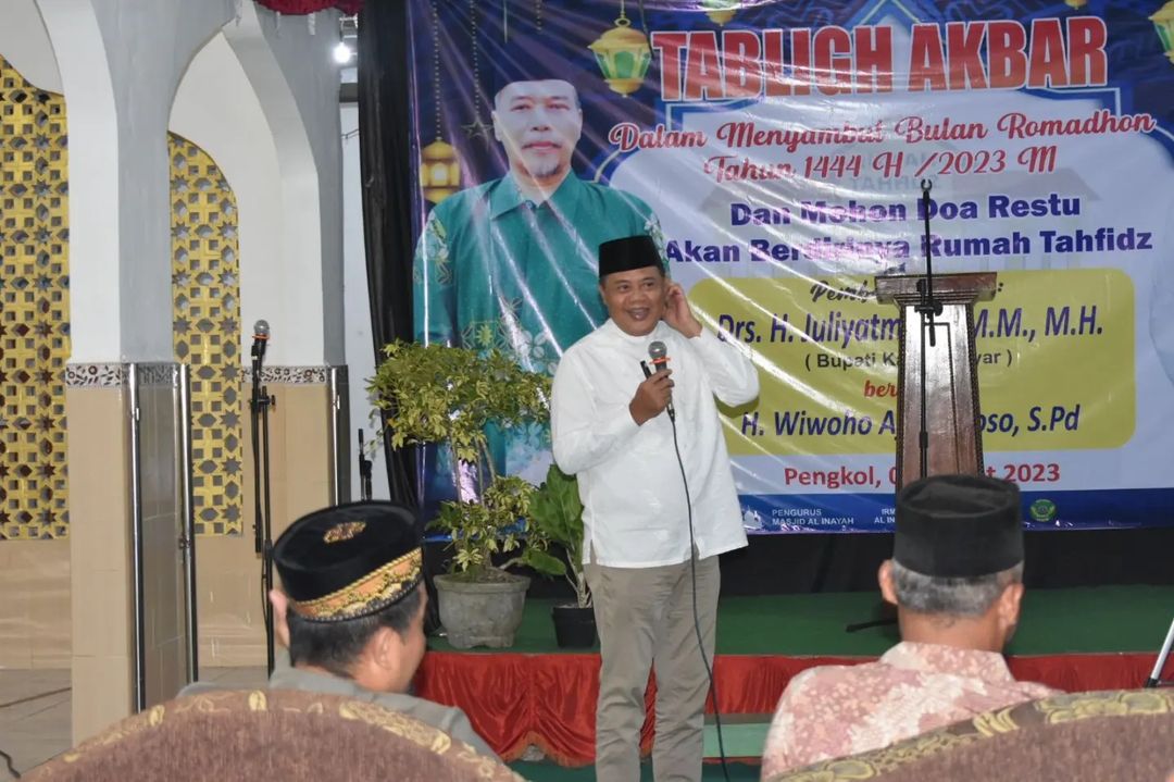 karanganyarkab's tweet image. Bupati Karanganyar hadiri sekaligus memberikan tausiah Tabligh akbar dalam rangka menyambut Bulan Suci Ramadhan 2023 dan berdiri nya Rumah Tahfidz , 9 maret 2023 bertempat di Masjid Al Inayah, Weru Kabupaten Sukoharjo.

#kabupatenkaranganyar
#tablighakbar #pengajian