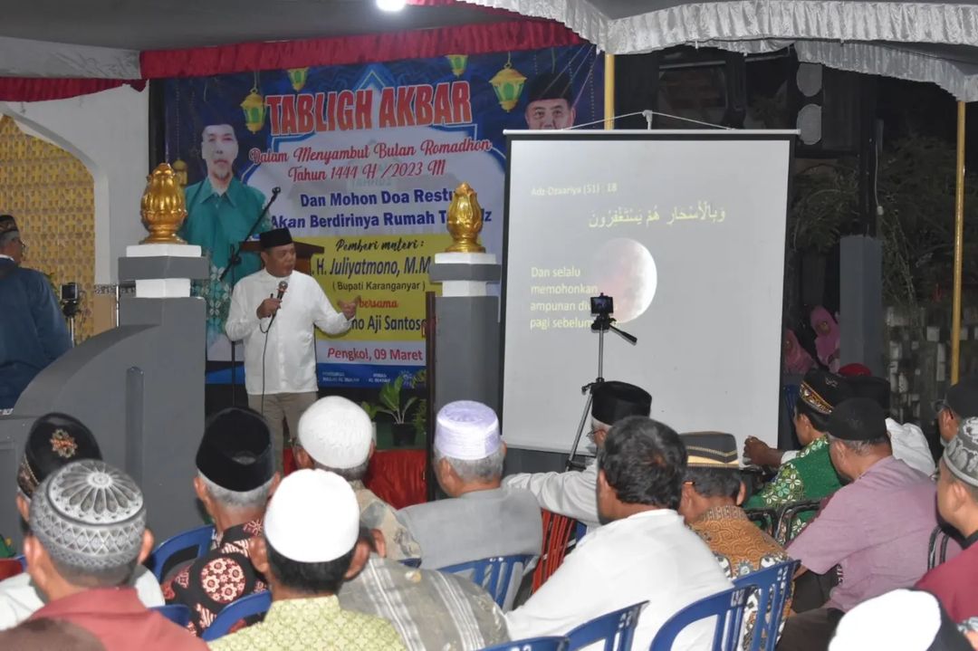 karanganyarkab's tweet image. Bupati Karanganyar hadiri sekaligus memberikan tausiah Tabligh akbar dalam rangka menyambut Bulan Suci Ramadhan 2023 dan berdiri nya Rumah Tahfidz , 9 maret 2023 bertempat di Masjid Al Inayah, Weru Kabupaten Sukoharjo.

#kabupatenkaranganyar
#tablighakbar #pengajian