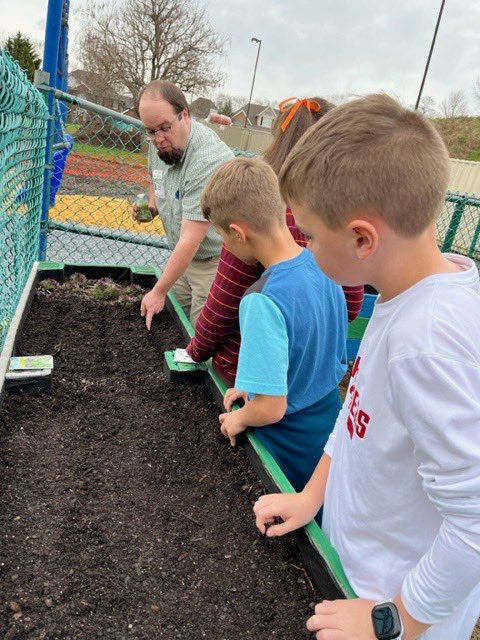 Lake Ridge Elem tweet media