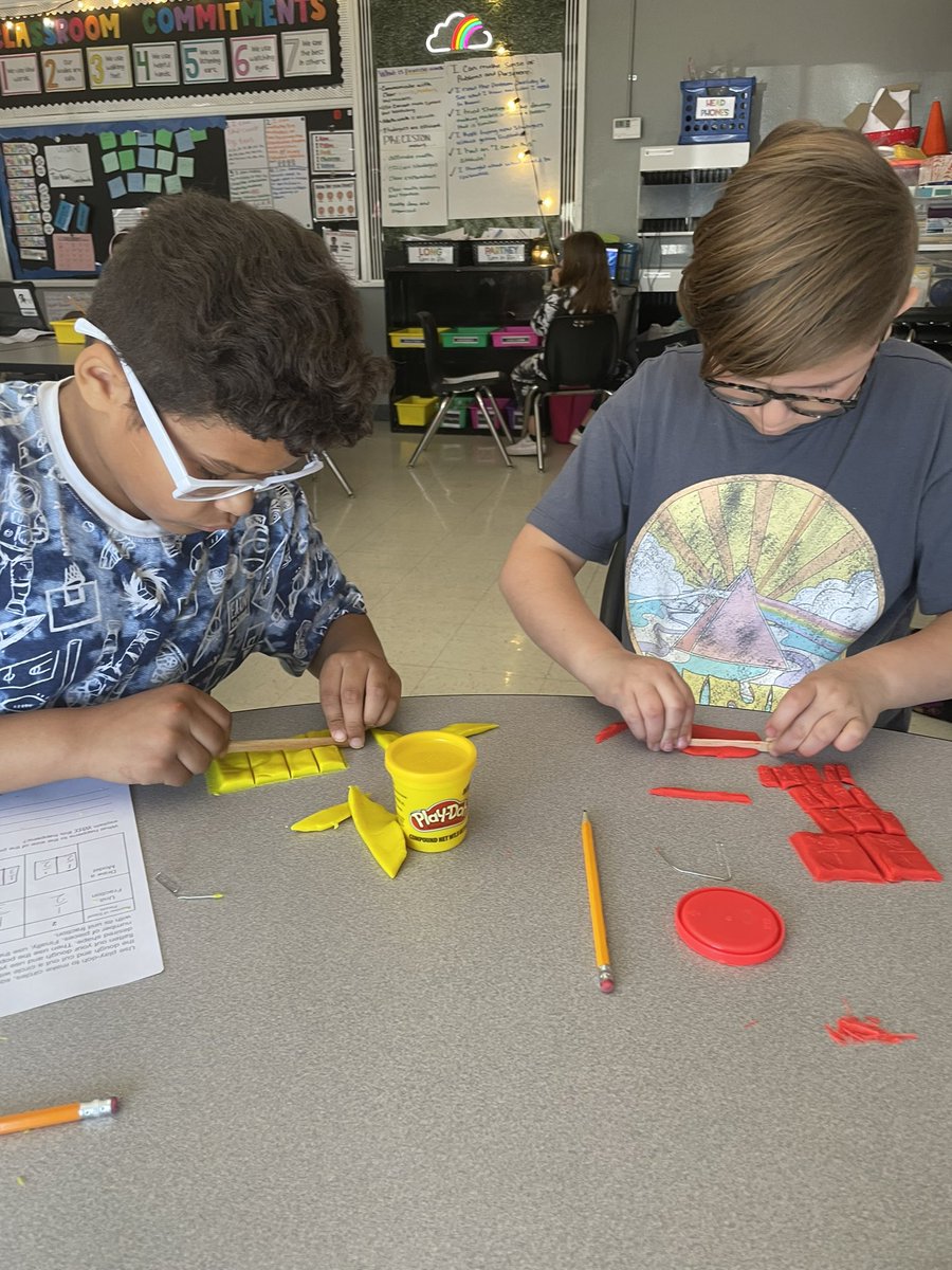 We are working hard to understand fractions in third grade! #FractionFanatics #theknightway #knightsr7