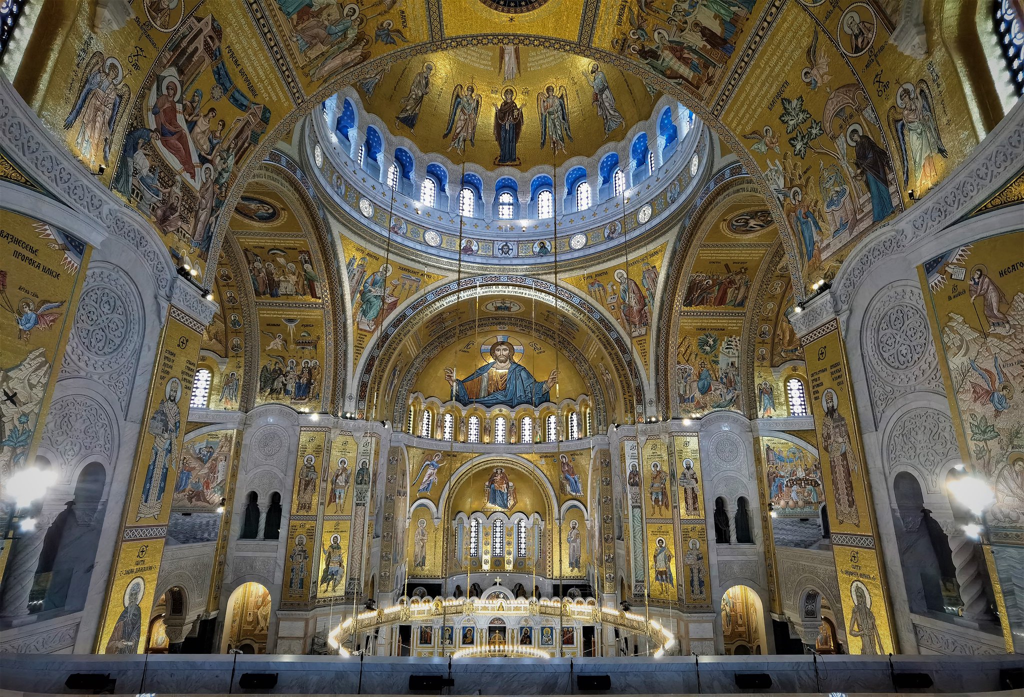 And the interior of the Church of Saint Sava has been decorated with Orthodox icons, paintings, and 