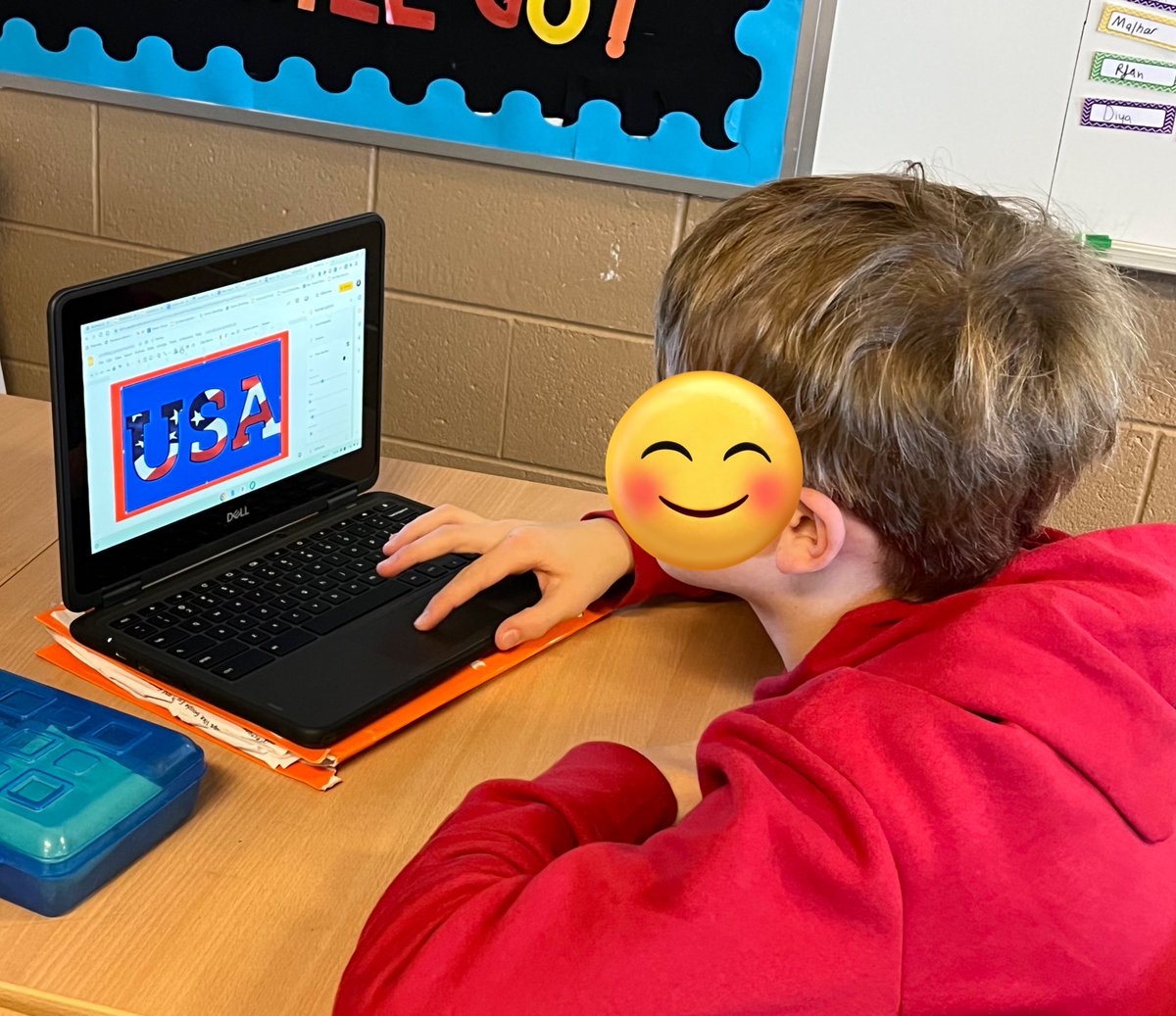 KMeyering's tweet photo. Working w/ @TechiePri to guide Ss through the creation of photo words in Dalzochio’s 6th grade classes @ Novi Meadows. Ss are researching different countries so we used USA as our example! 🇺🇸 Thanks @ericcurts for the awesome idea &amp; directions! #NoviEdTech #OakEdTech #NoviPride https://t.co/300Csd842j