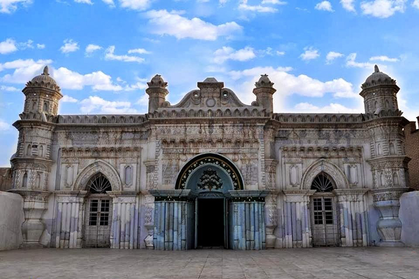 Then there's the Rangooniha Mosque in Iran, which was built in the early 1920s for migrants from Mya