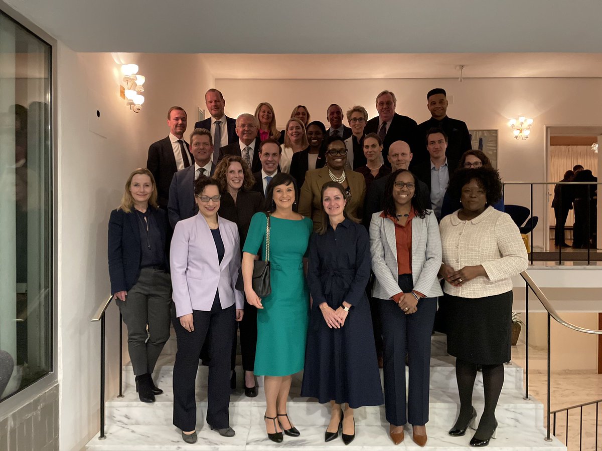 Thanks <a href="/LundbeckUS/">LundbeckUS</a>, <a href="/Coloplast_US/">Coloplast US</a>, <a href="/novonordiskus/">Novo Nordisk US</a>, <a href="/DKsundhed/">Indenrigs- og Sundhedsministeriet</a>, <a href="/sophieloehde/">Sophie Løhde</a>, <a href="/DKambUSA/">Jesper Møller Sørensen 🇩🇰</a> &amp; <a href="/HHSGov/">HHS</a> for participating in the Health Equity roundtable. Important discussions on the need for continued focus and partnerships on preventing and managing chronic diseases and conditions.