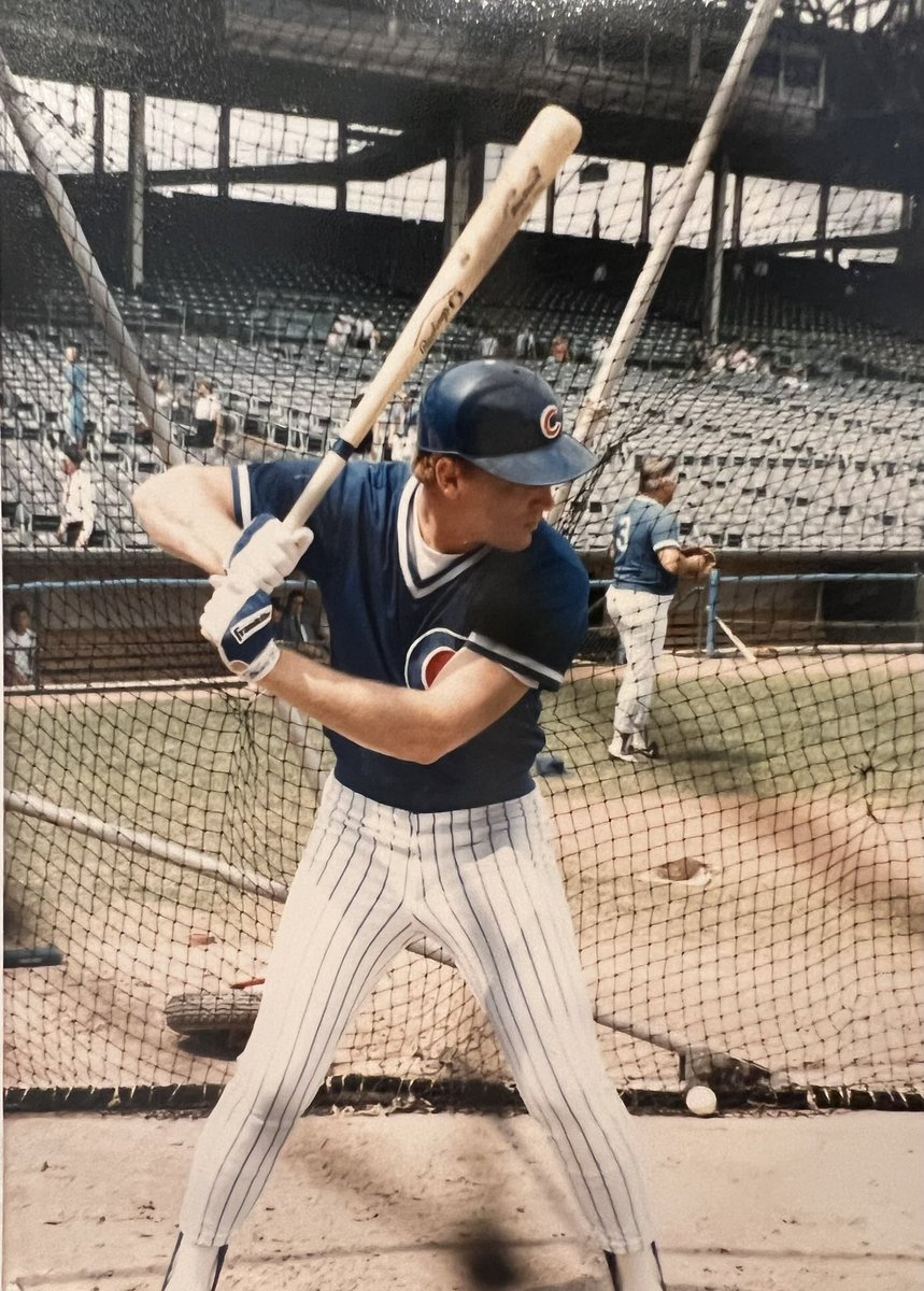 BP pic from 1985 recently sent by a longtime fan.  Good old days!
@Cubs @MLBPAA @MLB #vintagebaseball