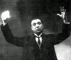 A què no sabíeu que Salvador Seguí ja va idear Ràdio Pólvora un segle abans de la fundació?

Viva ell, la seua obra i l'anarcosindicalisme!