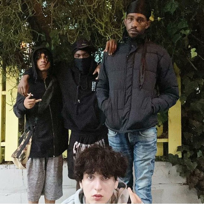 _shootyourself's tweet image. 