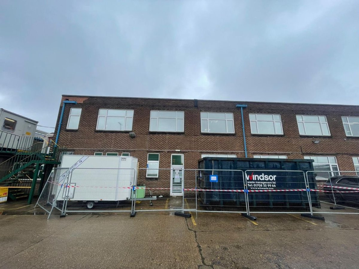 slcontracts1's tweet image. The final enclosure is nearing completion at another SL Environmental Limited site following the safe removal of the AIB debris in the ceiling voids from historic removal works. 
#asbestosremoval #environmental #team                
📞 01474 854465
📧 info@slcontracts.com
