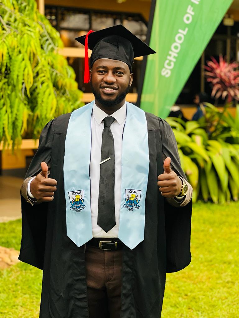 omujuma's tweet photo. Celebrating wins on this day. Our Captain @brianpaulmbp, and substitutes @don_munanura and @mus_inguzi have graduated with a PGD in Tax &amp; Revenue Admin.

Our sponsor @bombeka_ande of @BombekaFriendly Hardware has also graduated from @ICPAU1. Congratulations boys. #FeelTheBean https://t.co/rljRTrot8v