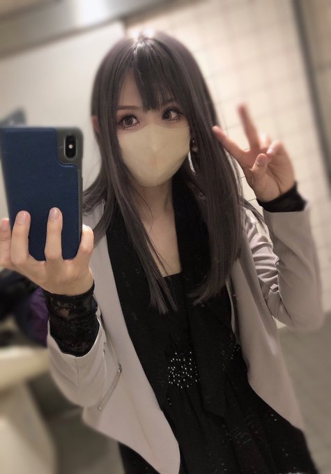 先日女装友達と飲みに行った帰りの写真です✨ また来週飲みに行ってきます♪ お酒好き好き❤️  #女装 https://t.co/09RGLirO7W<a href="/tag/%E5%A5%B3%E8%A3%85"class="tags">#女装</a>