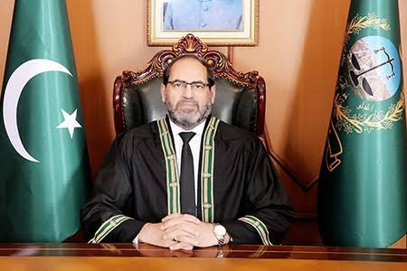 بلوچستان ہائی کورٹ نے چیئرمین پی ٹی آئی عمران خان کے خلاف جو ایف آئی آر کوئٹہ میں درج تھی اس میں وارنٹ گرفتاری کو معطل کر دیا۔ 
 #Fascist_PDM
<a href="/ImranKhanPTI/">Imran Khan</a> 
#ActiveInsafians