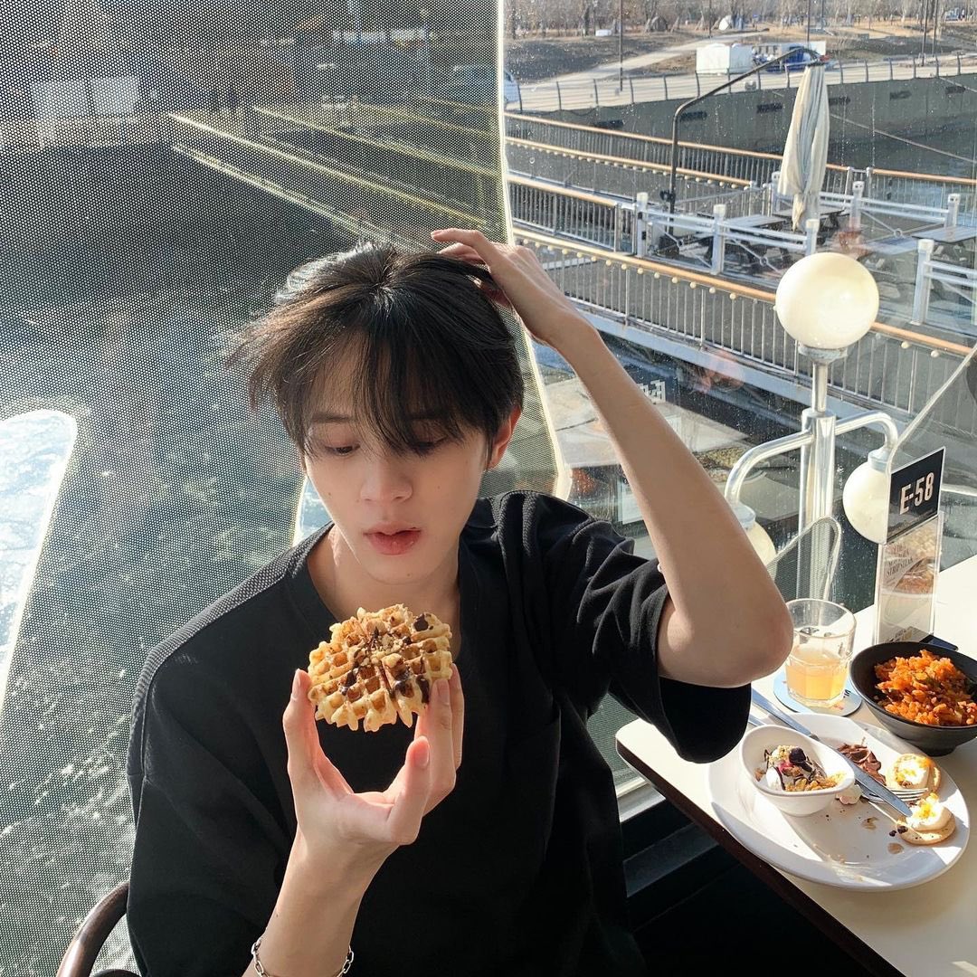 [IG UPDATE]230310

nice_boripat : 🧇😋

🔗instagram.com/p/CpmWN8_vr_x/…

#Nice #ไนซ์ #nice_boripat #나이스