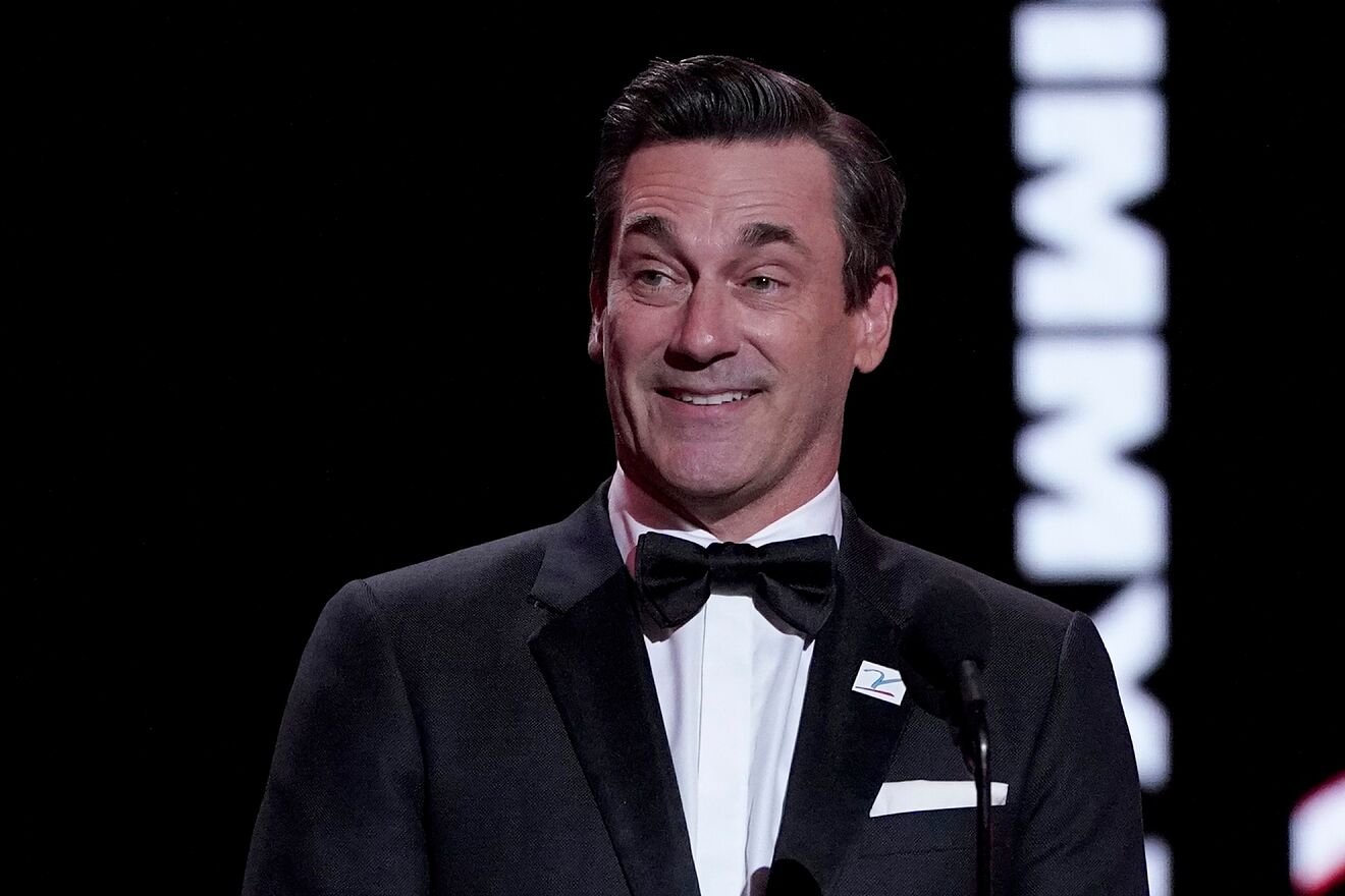 Happy birthday to the legendary Jon Hamm! 