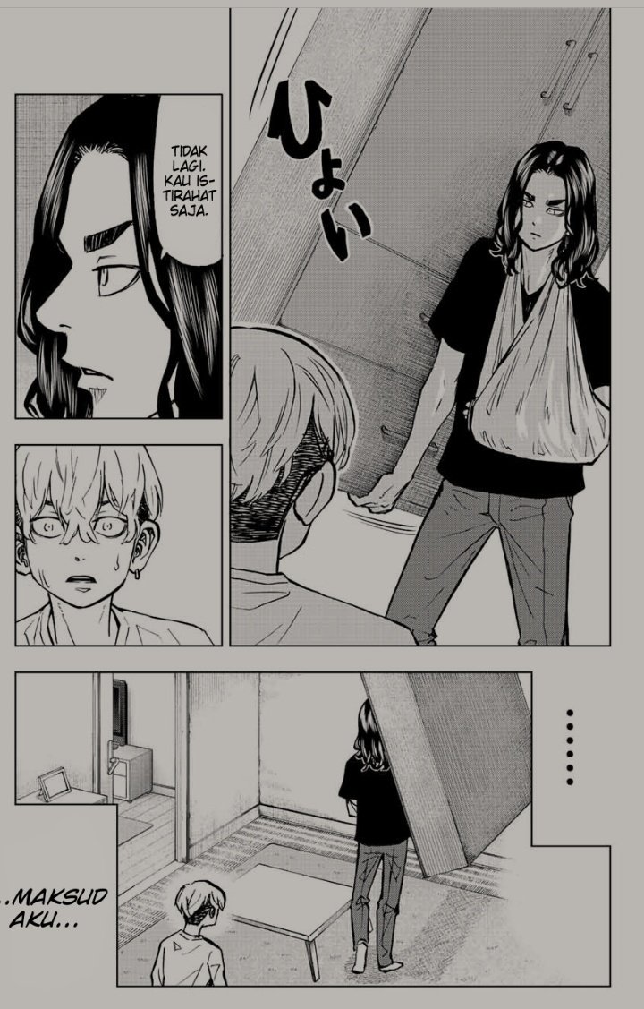 tokrevfess's tweet photo. tr! //warning spoiler//
.
.
.
blio ini memang bukan sembarang blio. tangannya lagi cidera, trs manggil cipuy buat bantuin emaknya beres2 rumah walau sebenernya si bisa-bisa aja dia ngerjain sendiri 🥲 https://t.co/gaQ8EDdWf5