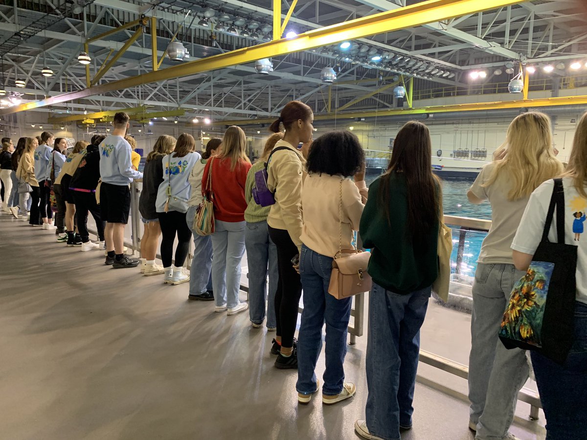 After touring GaTech, <a href="/EcoEagles_/">Eco Eagles</a> learned of some oceanic/marine careers with a side of chemistry @ the Ga Aquarium.  Great day with some pretty great students!  <a href="/EHS_Eagles/">Eastside High School</a> 🐠🐡🍤