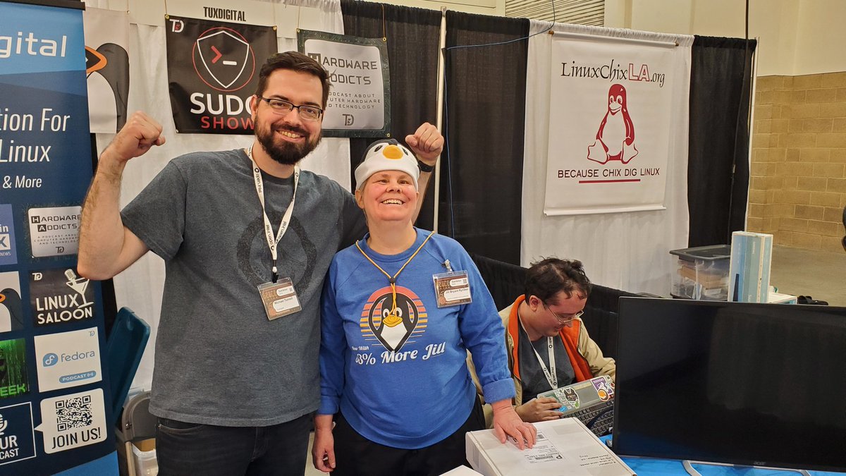 jill_linuxgirl's tweet image. Woohoo! 🎉😂🐧🐧🐧
Me, @MichaelTunnell and @dasgeekchannel, the #DestinationLinux crew is having a great time at #scale20x @socallinuxexpo!
Come visit us at our booth #232 tomorrow, March 10-12!
Use promo code "TUX" for 50% off your SCaLE pass!! 🥳
🐧🐧🐧