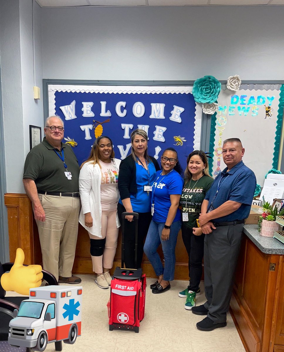 DatAmazingCoach's tweet photo. @HISDREADY2RISE @AEMA_JDMS @KhalilahRhone @Dr_TiaSimmons Thank you @HISD_Risk_Mgmt for awarding @AEMA_JDMS with the MobileAid Easy-Roll Hi-Visibility Modular SPORTS First Aid Kit Station. ⛑️#TwitterChallenge #WinningIsFun #HISDSafetyFirst https://t.co/85413jCSze