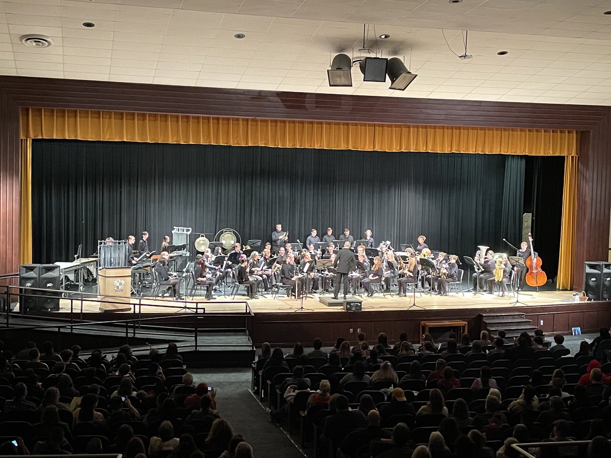 Such a special night with performances from Jefferson 7th Grade Band, Washington 8th Grade Band, Varsity Band, and Symphonic Band. Thank you to all those who attended and supported our musicians! 🐾🎶 #whitmerband