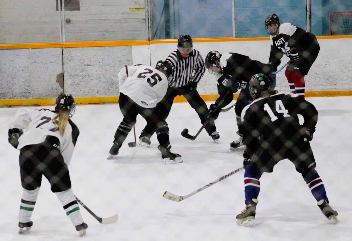dade_senior's tweet photo. March 4/23 Heavy Hockey put on a charity hockey game, I managed to get in some pics, hope you like them 3/3 https://t.co/16uVrnQl6S