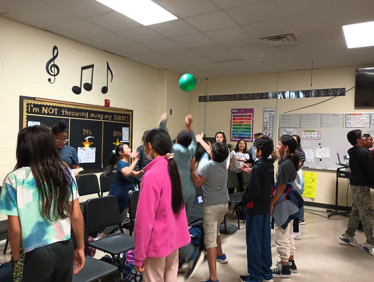 6th grade balloon game! 😍