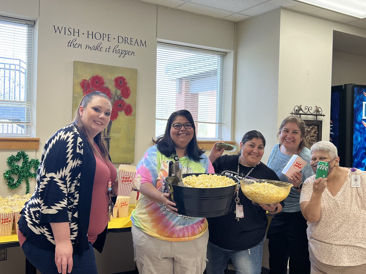 AVID_Travis's tweet photo. Our staff is 🍀 the top!  Thriving Thursday brought some 🍿, pickles, and drinks from the Travis Cares Team❤️ #LoveServeGrow @SanMarcosCISD @Travis_SMCISD https://t.co/BQ7bULn6JR