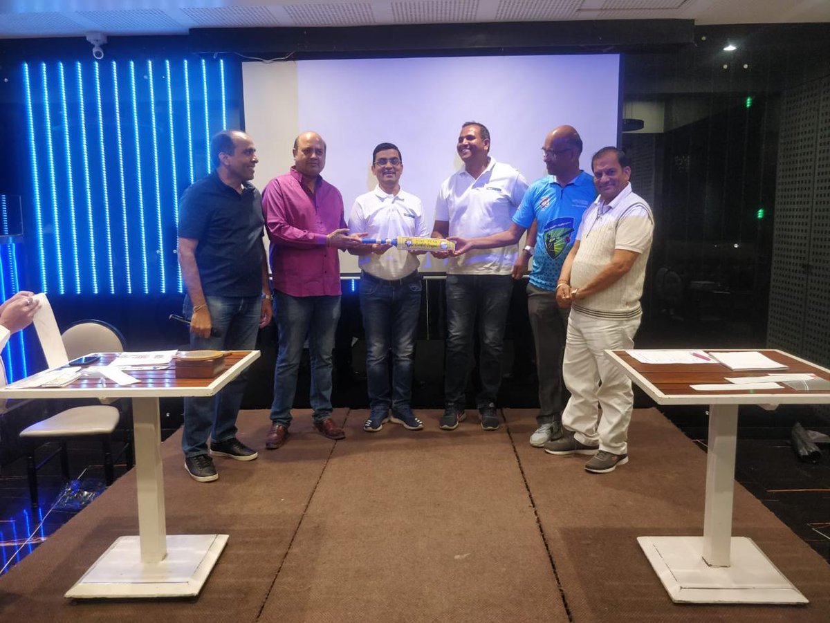 FirstPolicy_in's tweet photo. The @FirstPolicy_in Challengers #cricket team emerged as the 2nd runners-up at the #JCAF Cricket League #2023 held in #Pune. Congratulations to the team for their remarkable achievement in this highly competitive tournament!
#riskmanagement #insurance #liability #irdai #ibai https://t.co/iT8XU129AT