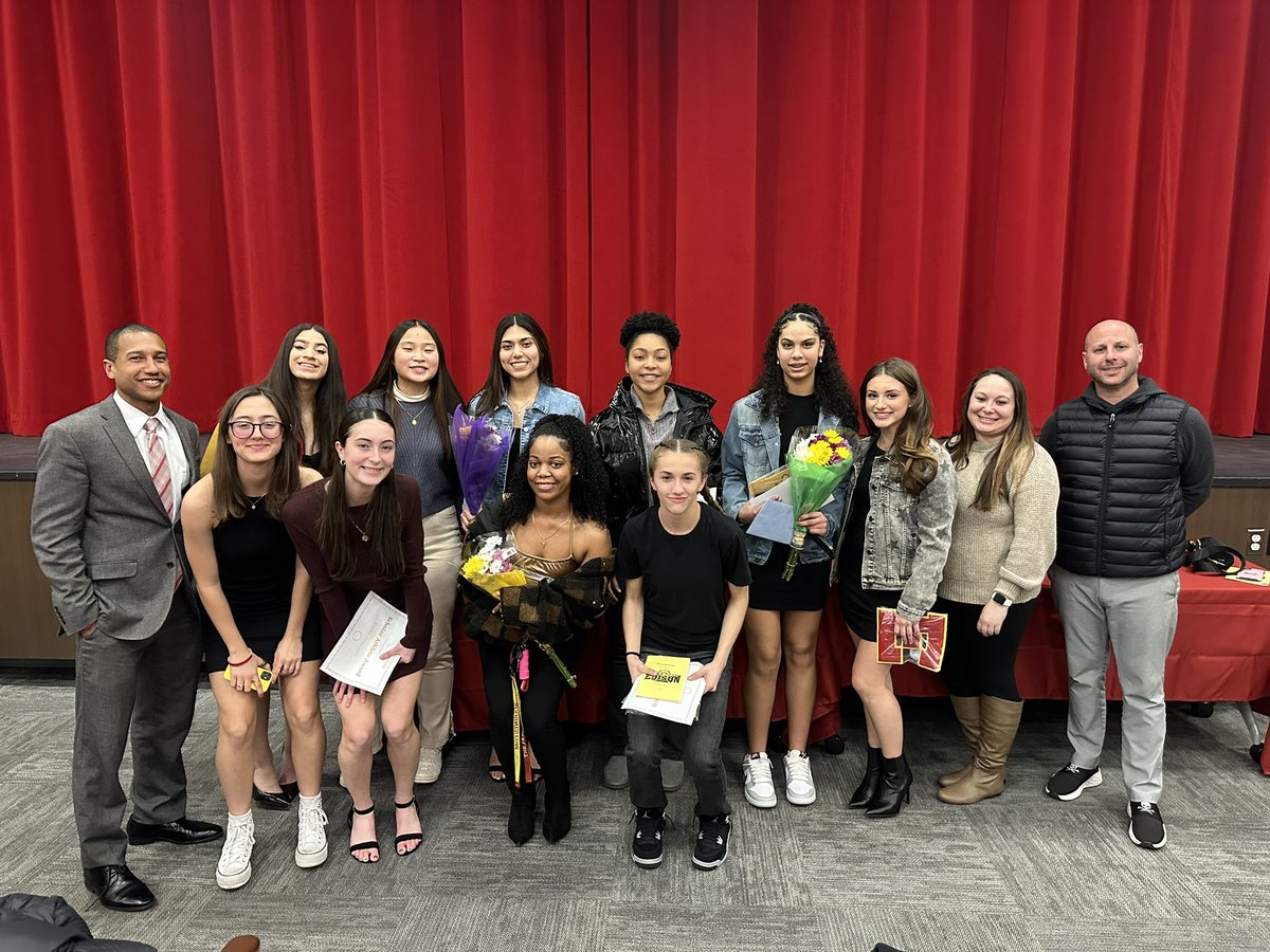 teameckert's tweet photo. Excellence. Couldn’t be more proud. 23 Division champs! @Edison_HS @EHSSouthside @bapp21 @karispiess https://t.co/byJQzoUM98