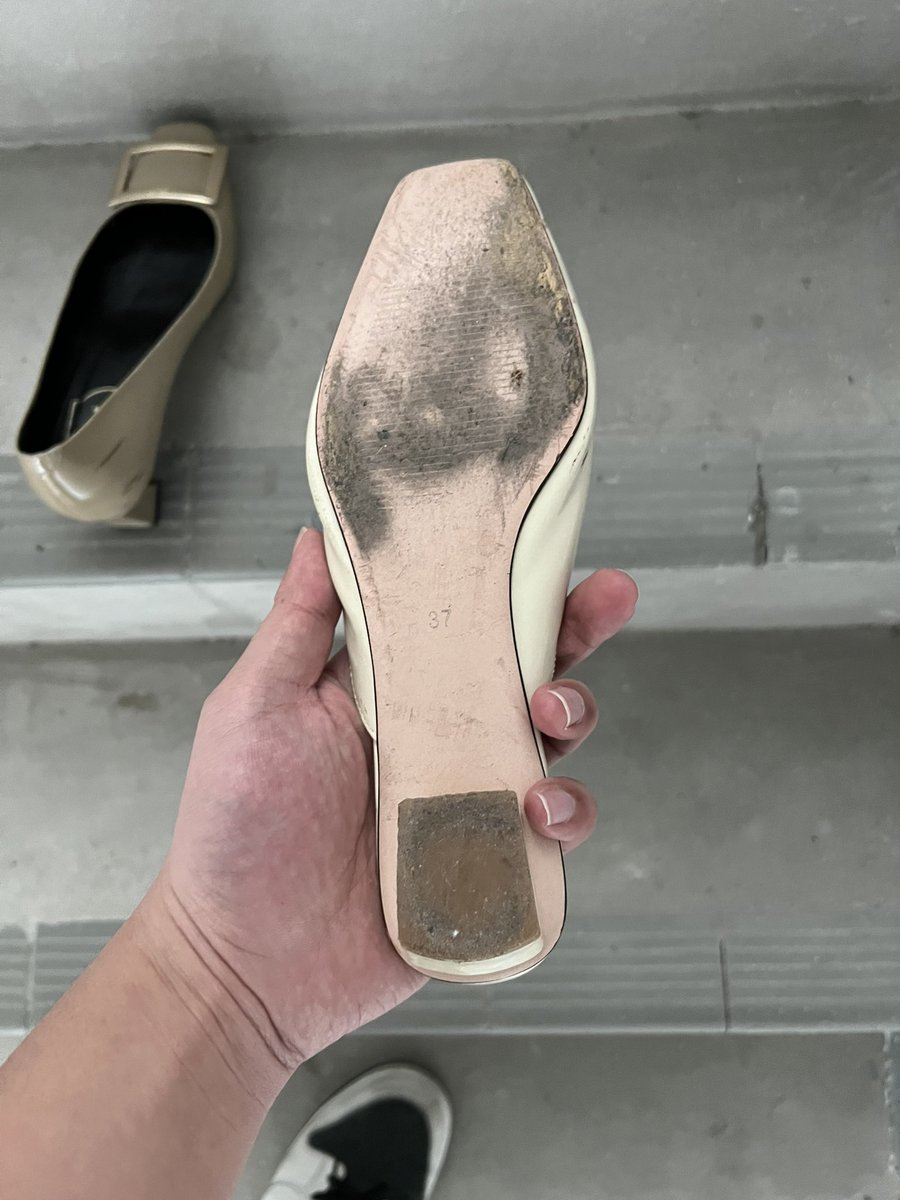 日常扫楼 更新更新一下。

#打胶 #扫楼 #射鞋 #掃樓 #打膠 #原味鞋  #扫楼打胶 #恋物  #烟筒靴 #高跟凉鞋 #高跟鞋  #扫楼   #原味 #跟蹤 #平底鞋 #cumflats #丝袜 #高跟鞋  #足交 #恋物 #丝袜脚 #细高跟