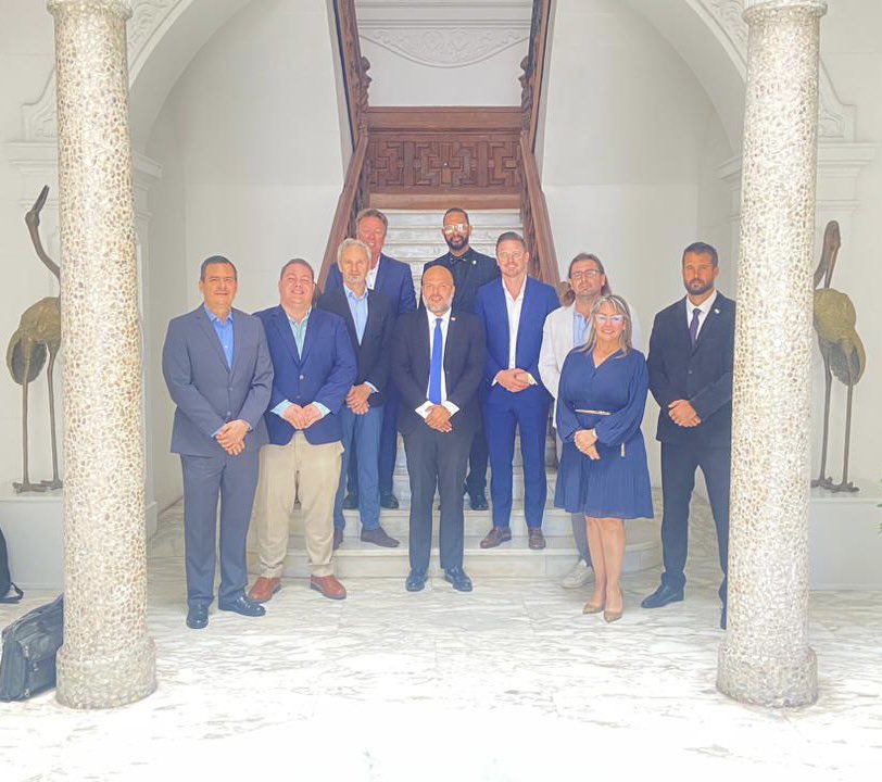 Meeting with the Panamanian Ministry of Presidency and the Ministry of Foreign Investment and Development.
